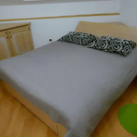 Apartma Flajban